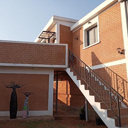 Appartements d'Hôtes Marciloui Antsirabe Exterior foto
