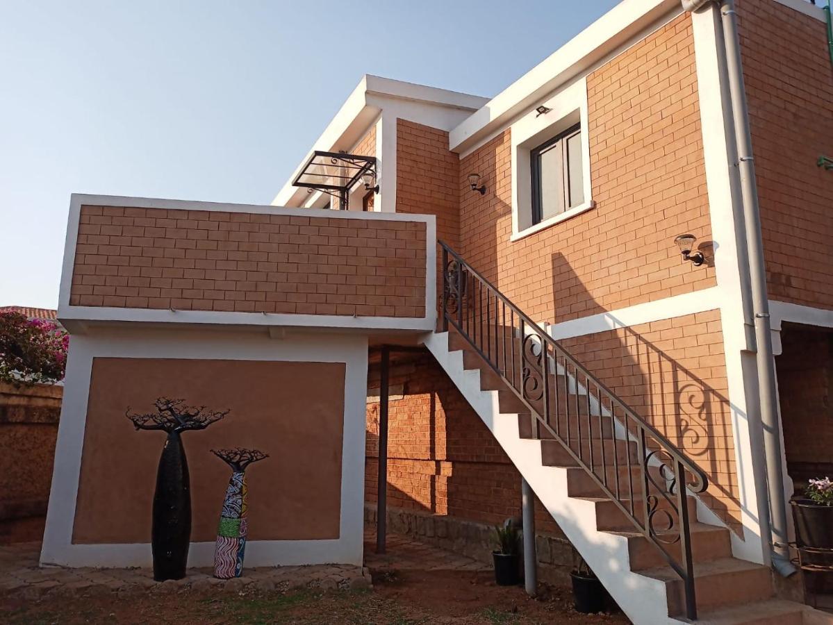 Appartements d'Hôtes Marciloui Antsirabe Exterior foto
